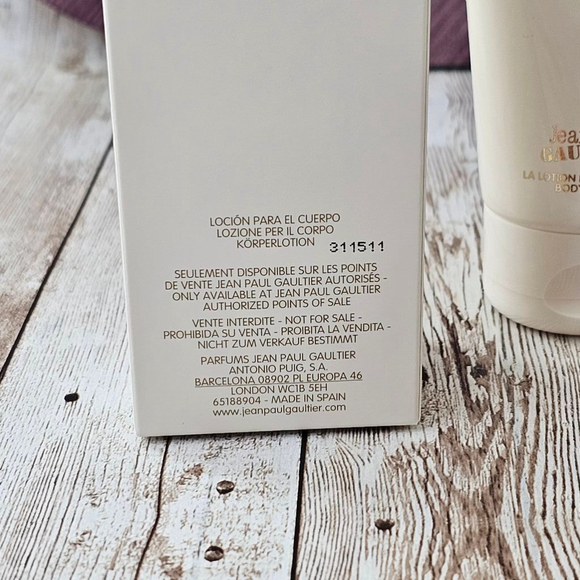 Womens Jean Paul Gaultier Divine Body Lotion 2.5 oz - Picture 3 of 4